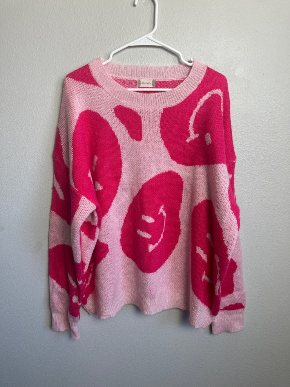 Cozy Pink Smiley Pattern Crewneck Sweater